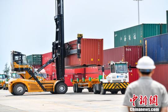 China's Hainan free trade port begins construction on 151 p